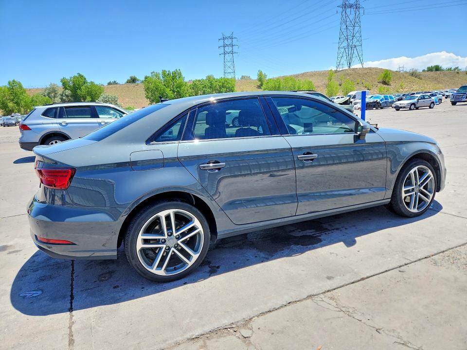 2020 Audi A3 მანქანა იყიდება აუქციონზე, vin: WAUAUGFF8LA102882, აუქციონის ნომერი: 58200416