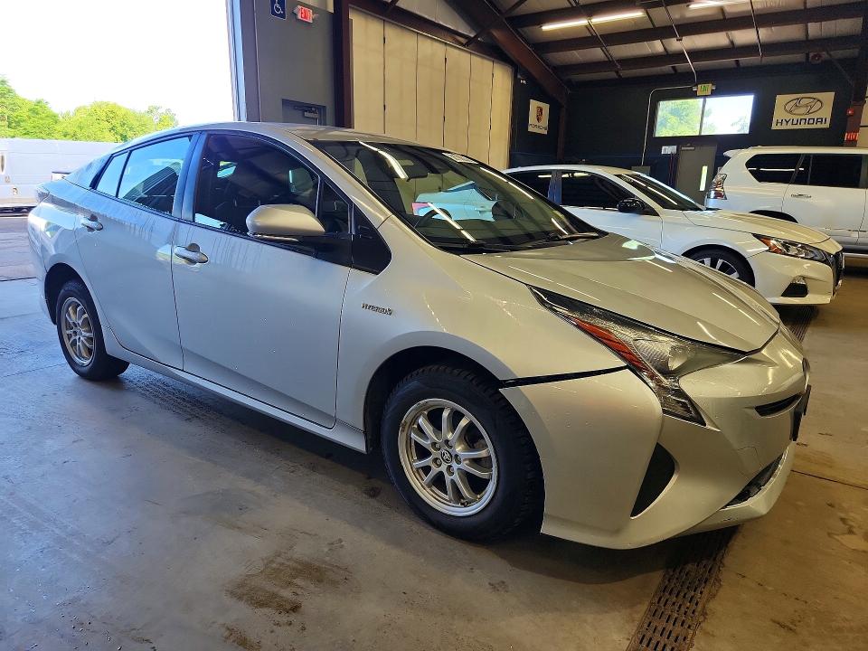 Продаж на аукціоні авто 2017 Toyota Prius, vin: JTDKBRFU8H3550168, номер лоту: 58700036