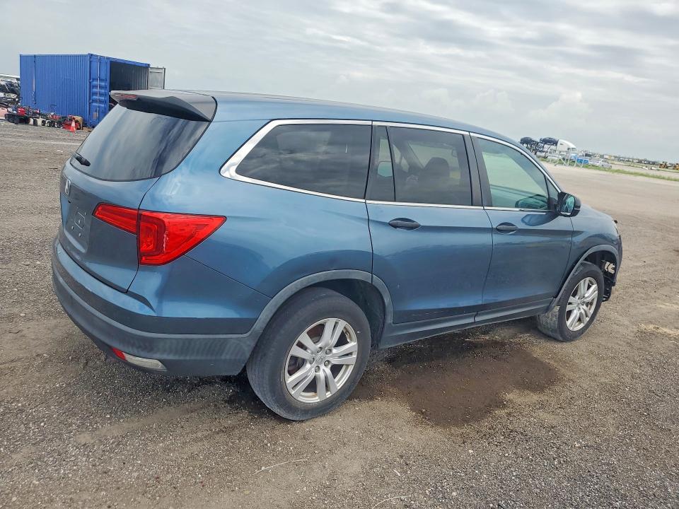 55741516 :رقم المزاد ، 5FNYF5H18JB010029 vin ، 2018 Honda Pilot مزاد بيع