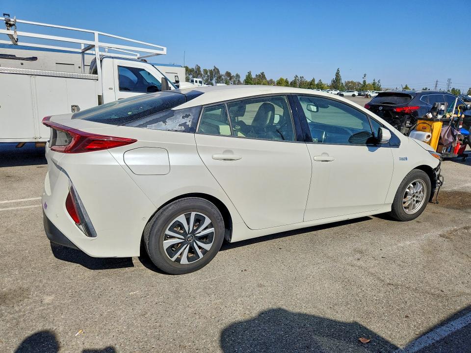 55789676 :رقم المزاد ، JTDKARFP2K3105803 vin ، 2019 Toyota Prius Prime مزاد بيع