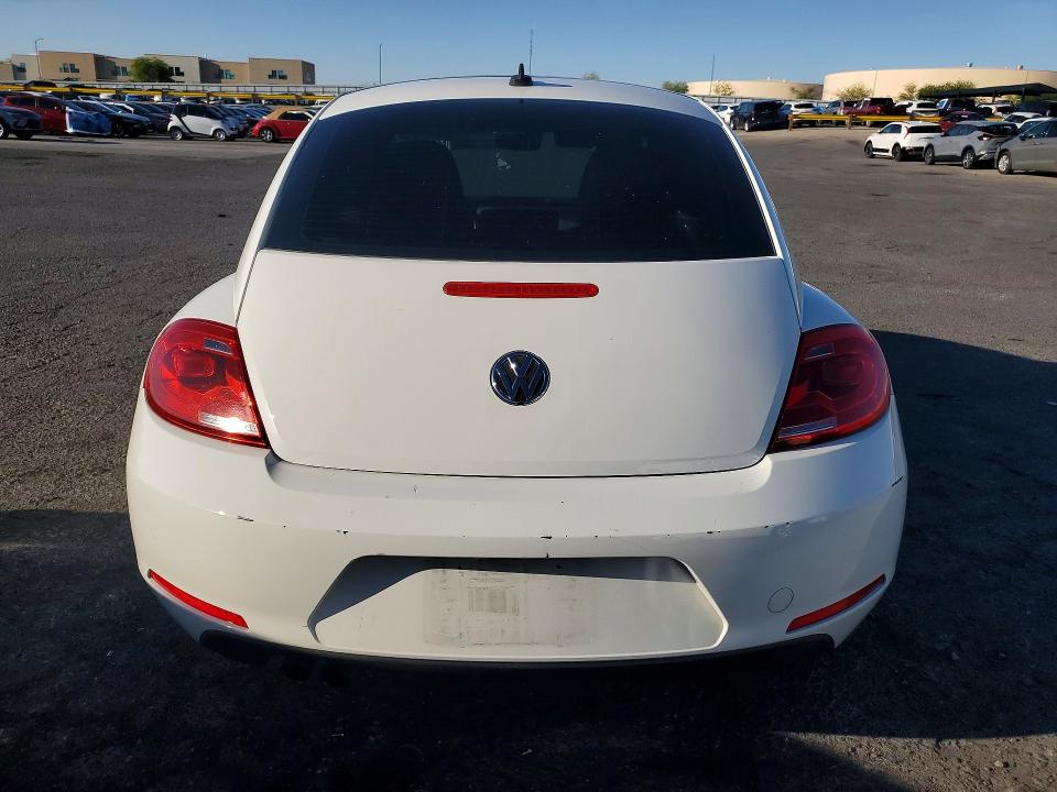 85603125 :رقم المزاد ، 3VWJP7ATXCM610424 vin ، 2012 Volkswagen Beetle مزاد بيع