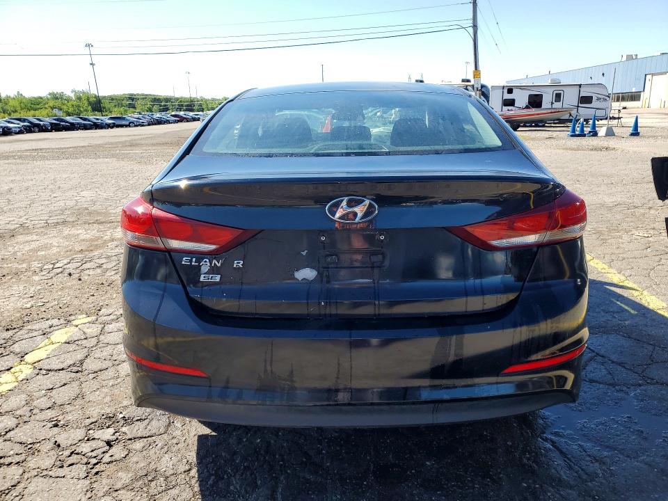 57951976 :رقم المزاد ، 5NPD74LF4JH233744 vin ، 2018 Hyundai Elantra مزاد بيع