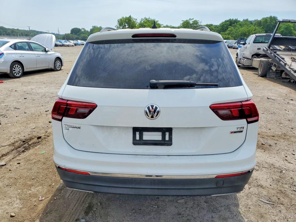 Продаж на аукціоні авто 2018 Volkswagen Tiguan, vin: 3VV2B7AX3JM099341, номер лоту: 58086746