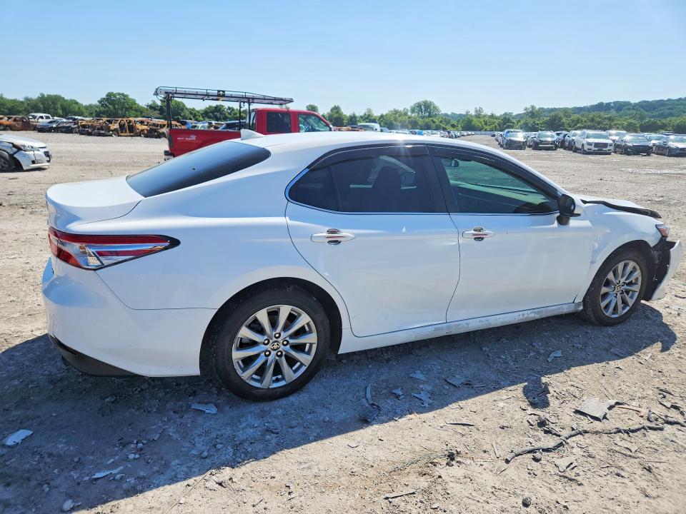 55439166 :رقم المزاد ، 4T1C11AK2LU977410 vin ، 2020 Toyota Camry مزاد بيع