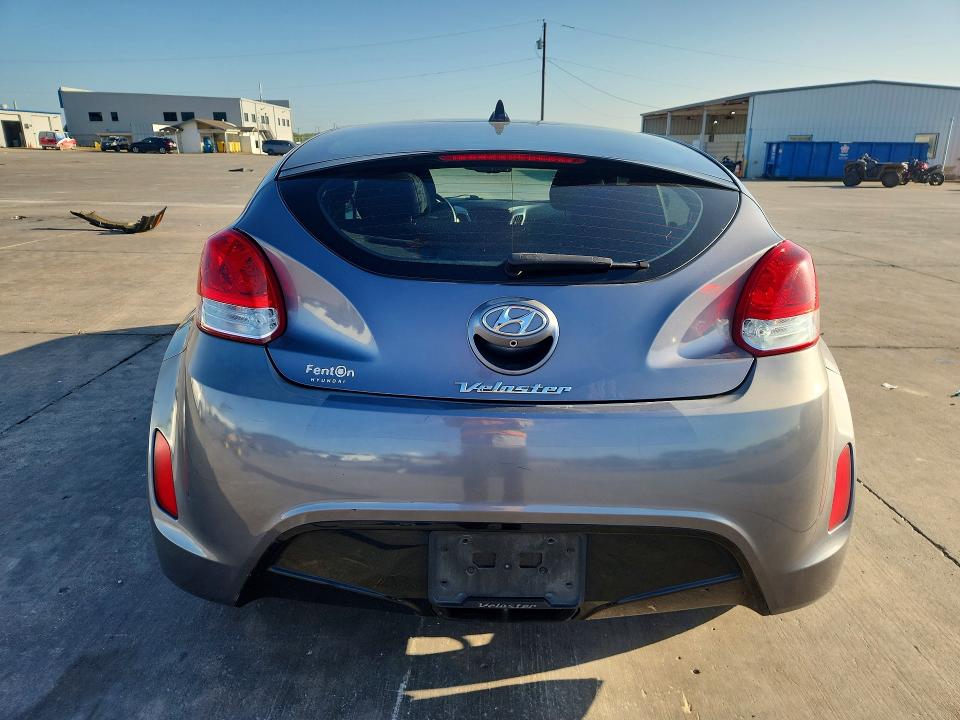 Продаж на аукціоні авто 2017 Hyundai Veloster, vin: KMHTC6AD1HU314443, номер лоту: 57902356