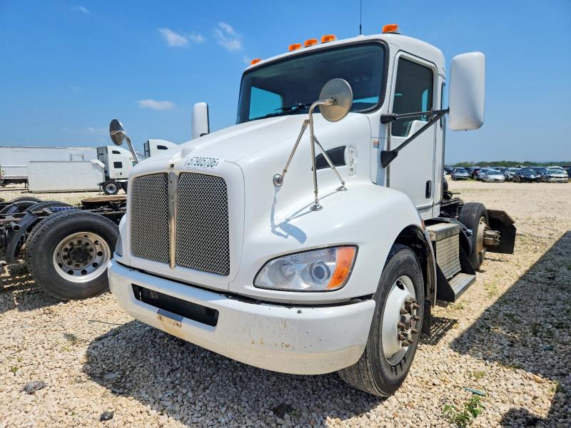 57905706 :رقم المزاد ، 2XKHAJ7XXFM462686 vin ، 2015 Kenworth Construction مزاد بيع