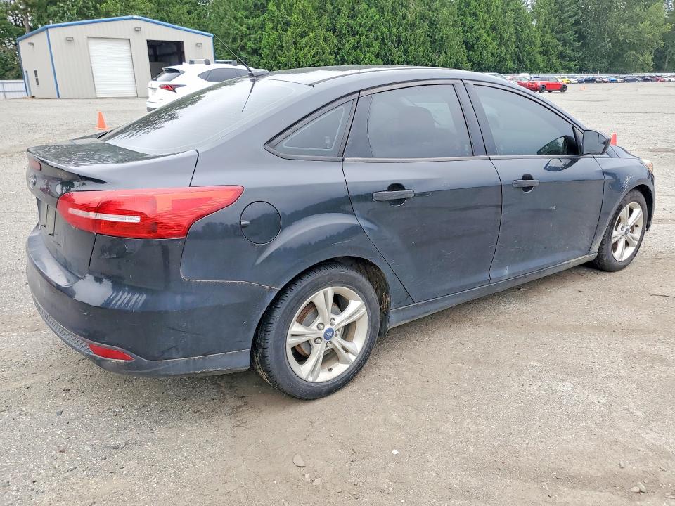 2015 Ford Focus მანქანა იყიდება აუქციონზე, vin: 1FADP3E22FL334827, აუქციონის ნომერი: 59210106