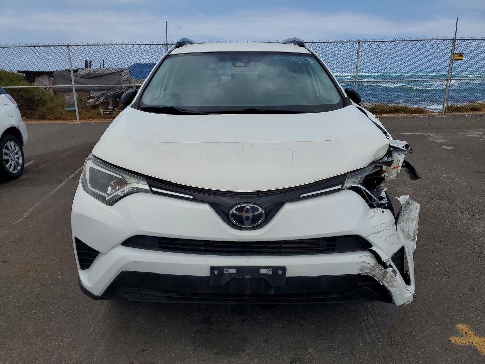 Продаж на аукціоні авто 2018 Toyota Rav4, vin: JTMBFREV2JJ738779, номер лоту: 56134516