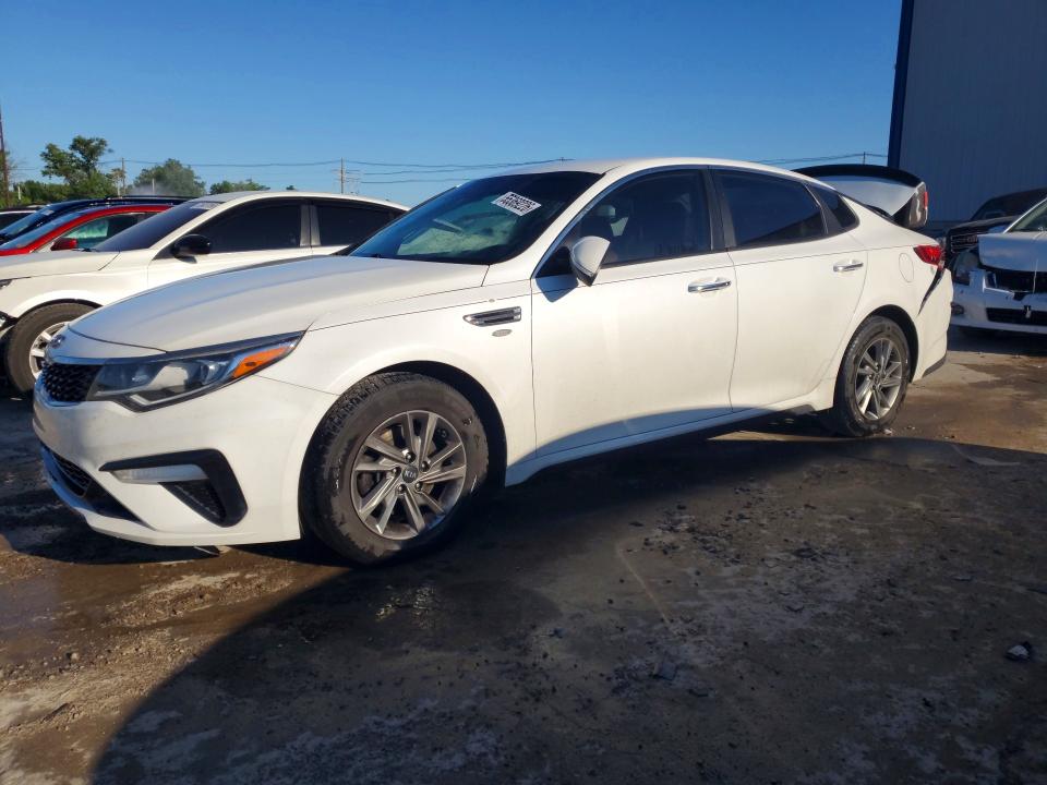 2019 Kia Optima მანქანა იყიდება აუქციონზე, vin: 5XXGT4L35KG300654, აუქციონის ნომერი: 55369226