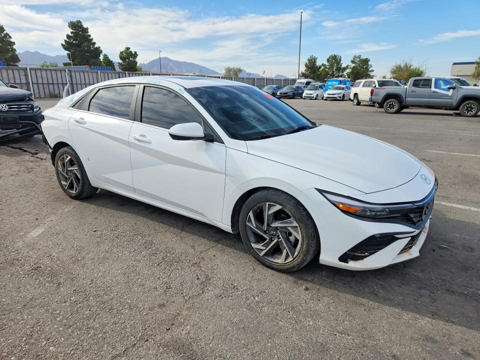 2024 Hyundai Elantra მანქანა იყიდება აუქციონზე, vin: KMHLS4DG4RU851905, აუქციონის ნომერი: 58652836