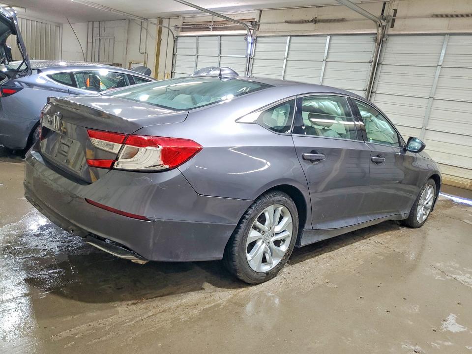 Продаж на аукціоні авто 2018 Honda Accord, vin: 1HGCV1F18JA152240, номер лоту: 55888326