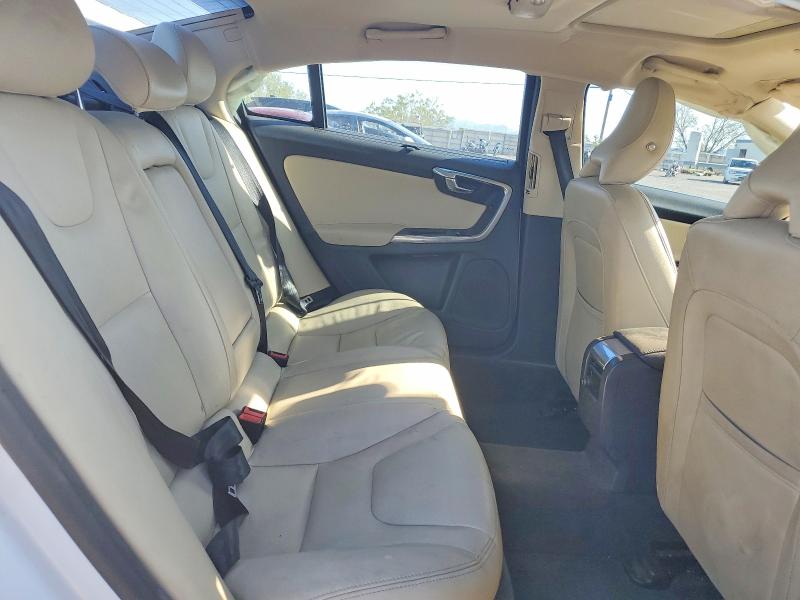55866106 :رقم المزاد ، LYV402TK5HB125438 vin ، 2017 Volvo S60 مزاد بيع