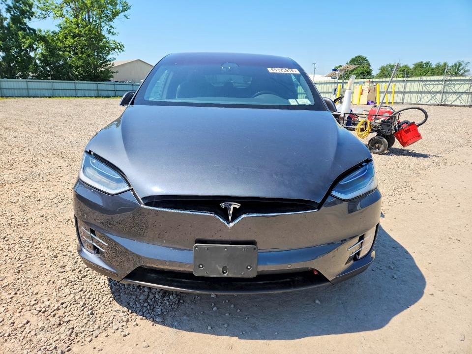 Продажа на аукционе авто 2018 Tesla Model X, vin: 5YJXCDE23JF122300, номер лота: 59123916