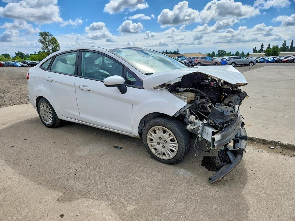 2015 Ford Fiesta მანქანა იყიდება აუქციონზე, vin: 3FADP4AJ7FM105223, აუქციონის ნომერი: 56097546