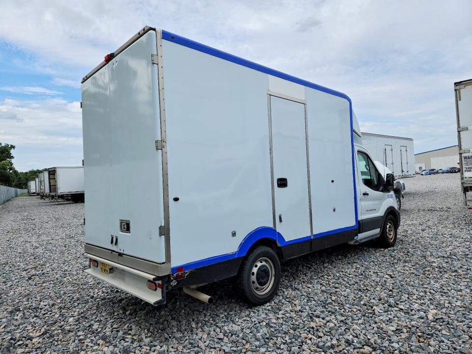 55566646 :رقم المزاد ، 1FDBW5Z86LKB80375 vin ، 2020 Ford Transit مزاد بيع