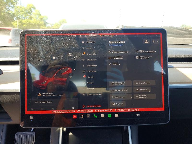 Продажа на аукционе авто 2018 Tesla Model 3, vin: 5YJ3E1EA0JF040717, номер лота: 55595136