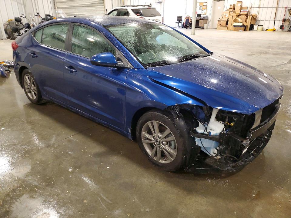 56067716 :رقم المزاد ، 5NPD84LF1JH388183 vin ، 2018 Hyundai Elantra مزاد بيع