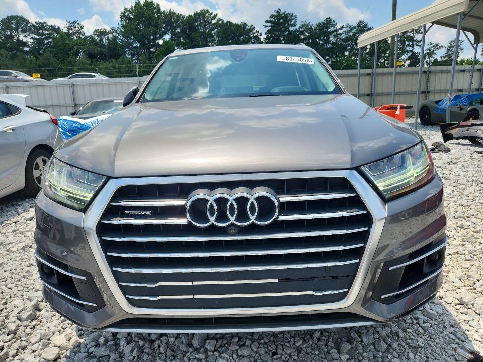 2017 Audi Q7 მანქანა იყიდება აუქციონზე, vin: WA1VAAF77HD044041, აუქციონის ნომერი: 58945056