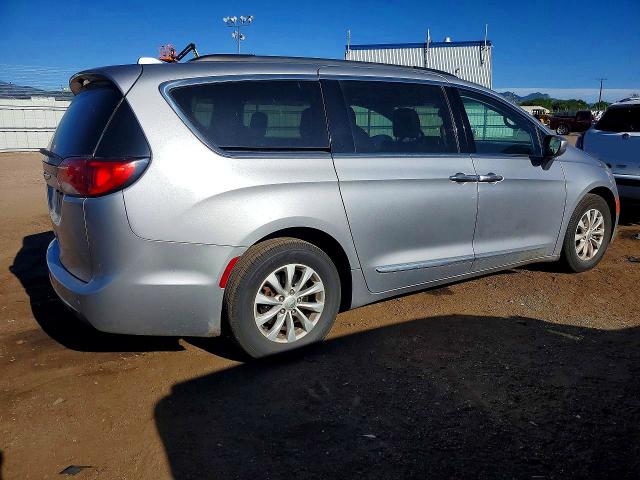 2017 Chrysler Pacifica მანქანა იყიდება აუქციონზე, vin: 2C4RC1BG9HR576380, აუქციონის ნომერი: 55164026