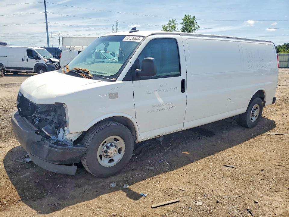 57156536 :رقم المزاد ، 1GCWGBFG7H1128604 vin ، 2017 Chevrolet Express G2500 مزاد بيع