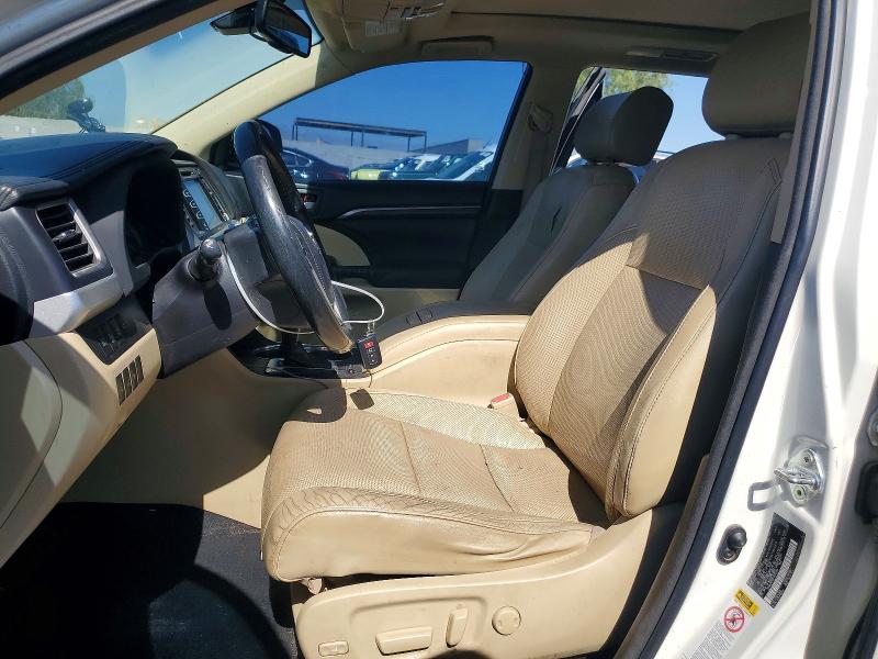 59139886 :رقم المزاد ، 5TDDKRFH9FS078599 vin ، 2015 Toyota Highlander مزاد بيع