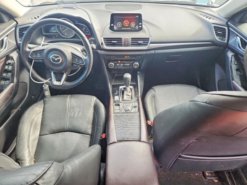58115476 :رقم المزاد ، 3MZBN1M30JM240388 vin ، 2018 Mazda 3 مزاد بيع