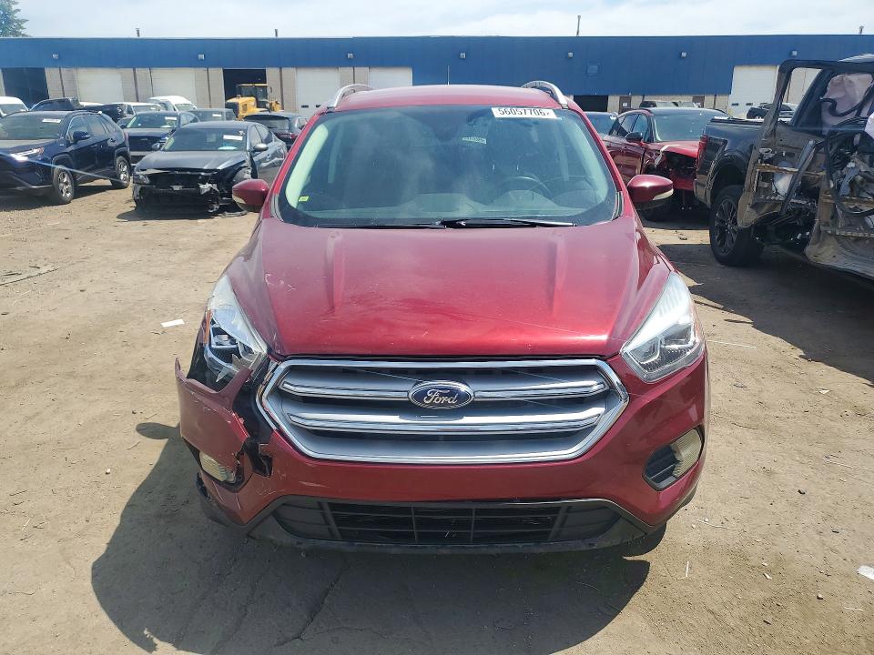 56057706 :رقم المزاد ، 1FMCU0JD7HUC62097 vin ، 2017 Ford Escape مزاد بيع