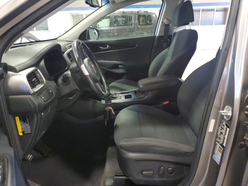 2017 Kia Sorento მანქანა იყიდება აუქციონზე, vin: 5XYPG4A36HG296979, აუქციონის ნომერი: 57143916