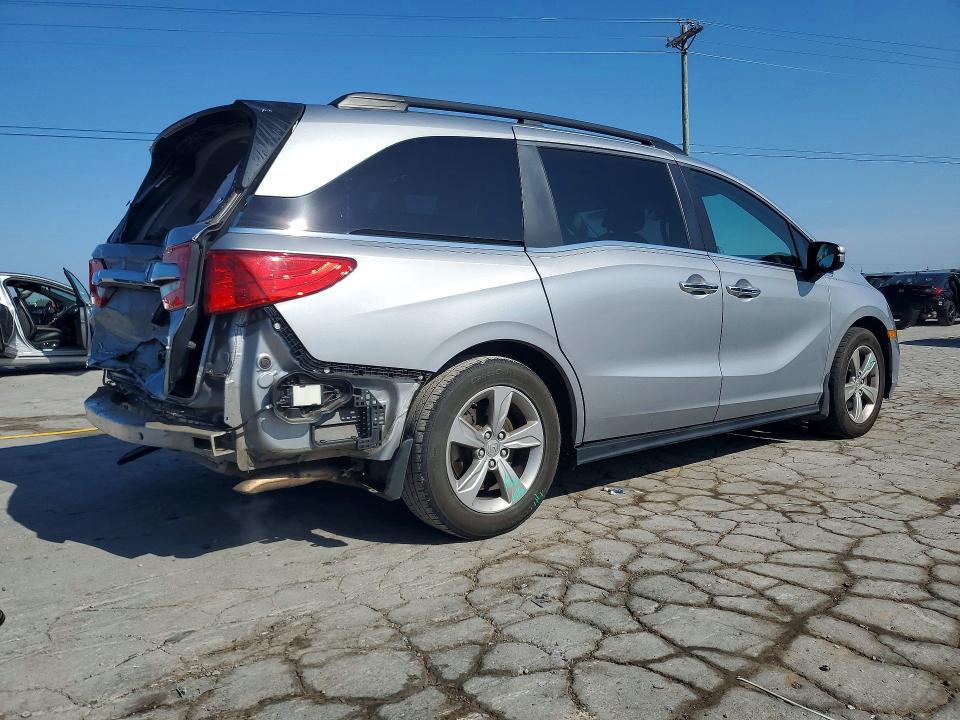 56940476 :رقم المزاد ، 5FNRL6H72KB001755 vin ، 2019 Honda Odyssey مزاد بيع