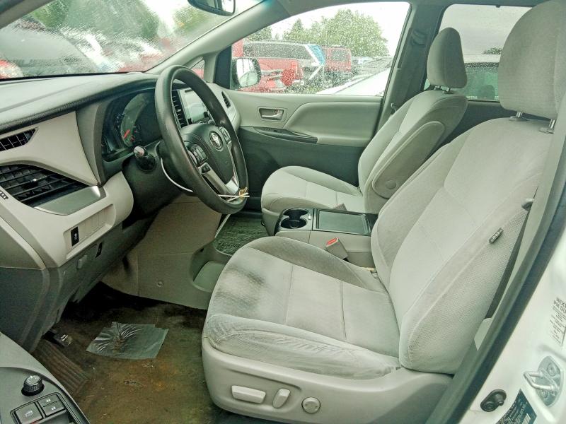 56646686 :رقم المزاد ، 5TDKK3DC3FS619545 vin ، 2015 Toyota Sienna مزاد بيع
