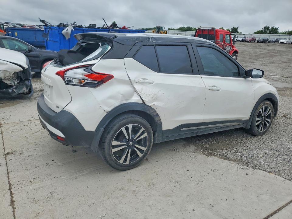 2019 Nissan Kicks მანქანა იყიდება აუქციონზე, vin: 3N1CP5CU2KL568280, აუქციონის ნომერი: 57357586