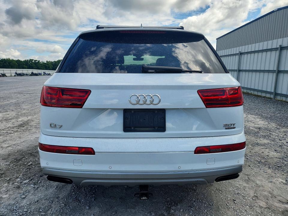 Продажа на аукционе авто 2017 Audi Q7, vin: WA1LAAF71HD023645, номер лота: 58353046