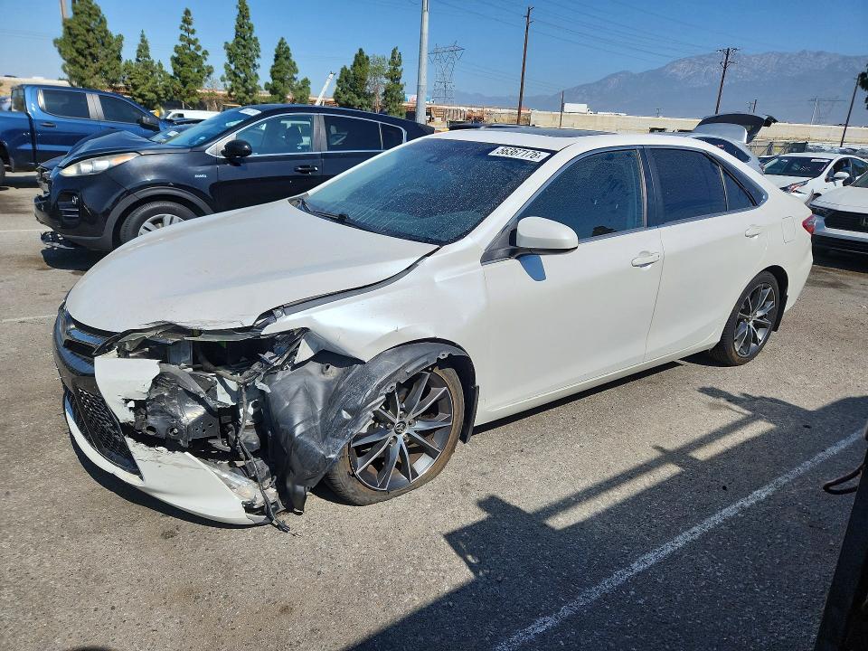 56367176 :رقم المزاد ، 4T1BF1FK3FU950663 vin ، 2015 Toyota Camry مزاد بيع