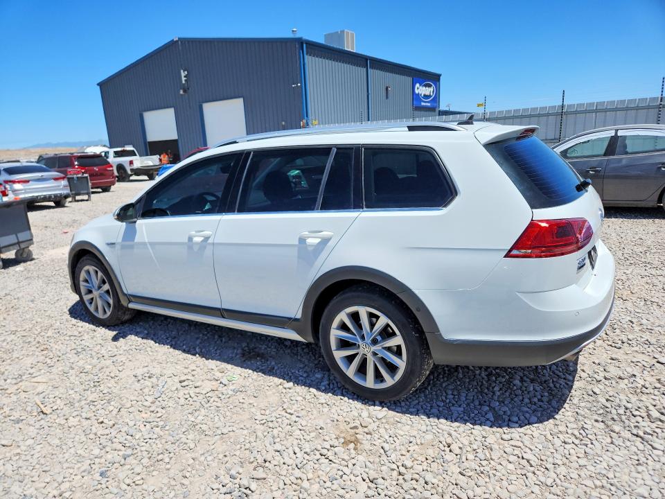 56711466 :رقم المزاد ، 3VWH17AU1HM536486 vin ، 2017 Volkswagen Golf Alltrack مزاد بيع
