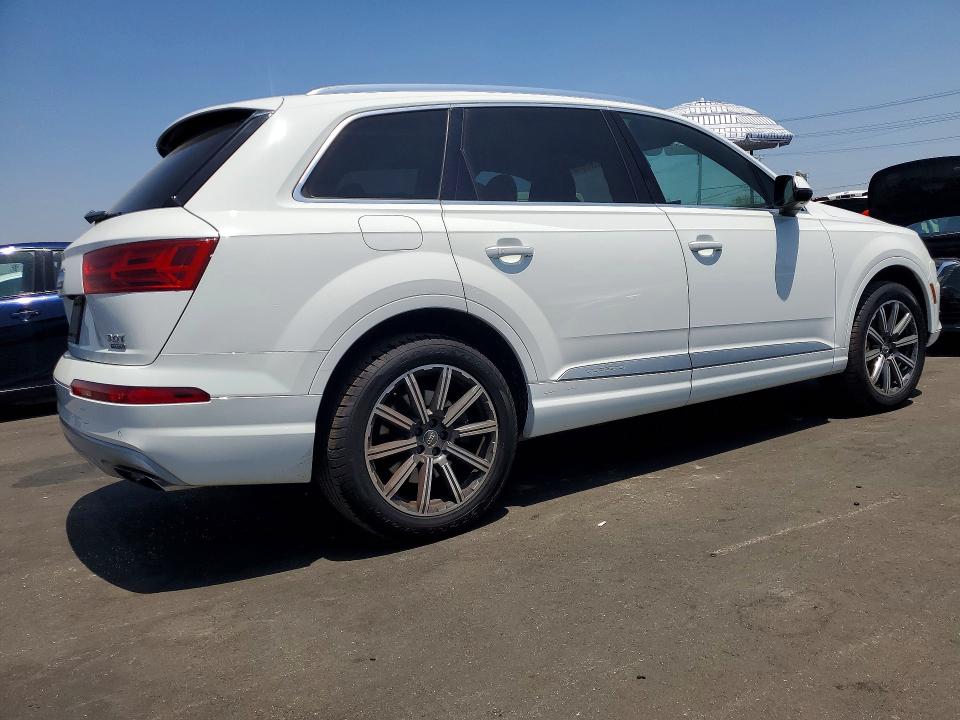 55895516 :رقم المزاد ، WA1LAAF76HD025889 vin ، 2017 Audi Q7 مزاد بيع