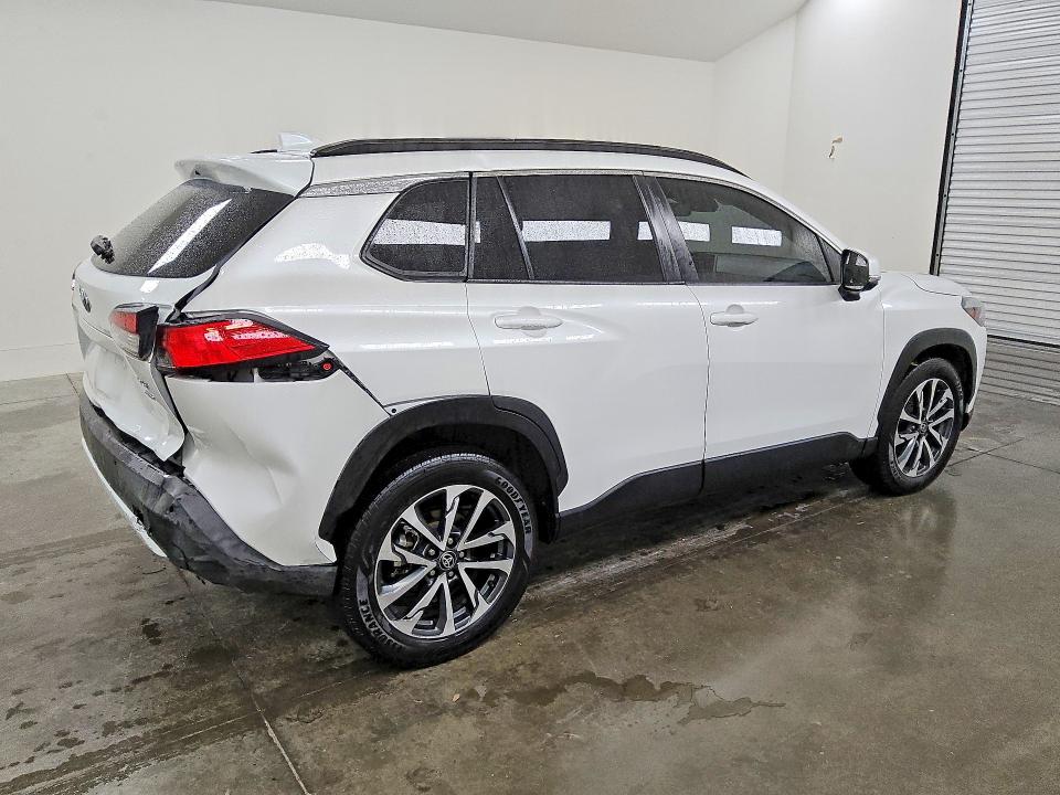 2023 Toyota Corolla Cross მანქანა იყიდება აუქციონზე, vin: 7MUEAABG0PV062319, აუქციონის ნომერი: 57353856