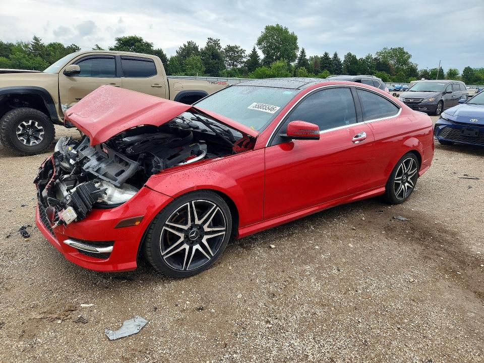 2013 Mercedes-benz C მანქანა იყიდება აუქციონზე, vin: WDDGJ8JB1DG034994, აუქციონის ნომერი: 55885546