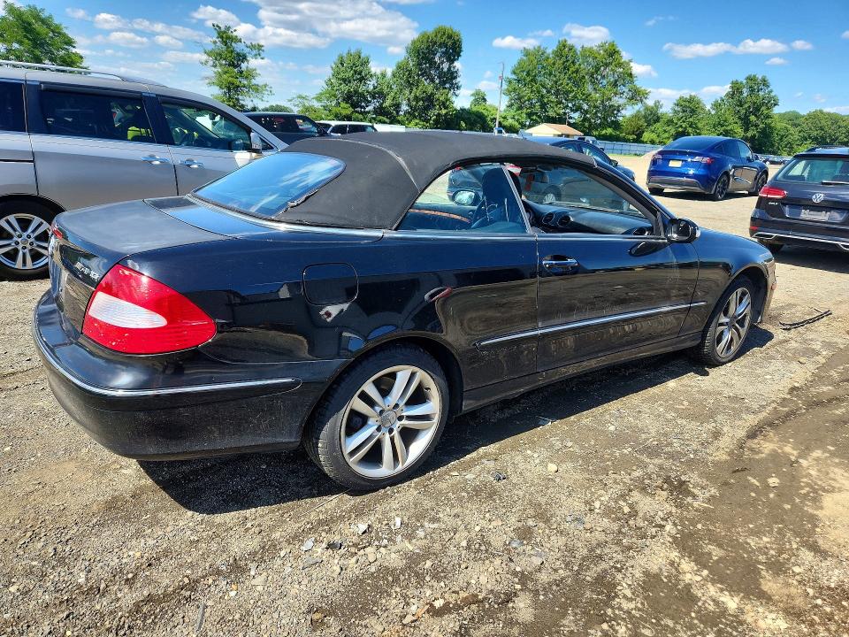 2006 Mercedes-benz Clk მანქანა იყიდება აუქციონზე, vin: WDBTK56H86F194749, აუქციონის ნომერი: 57403676