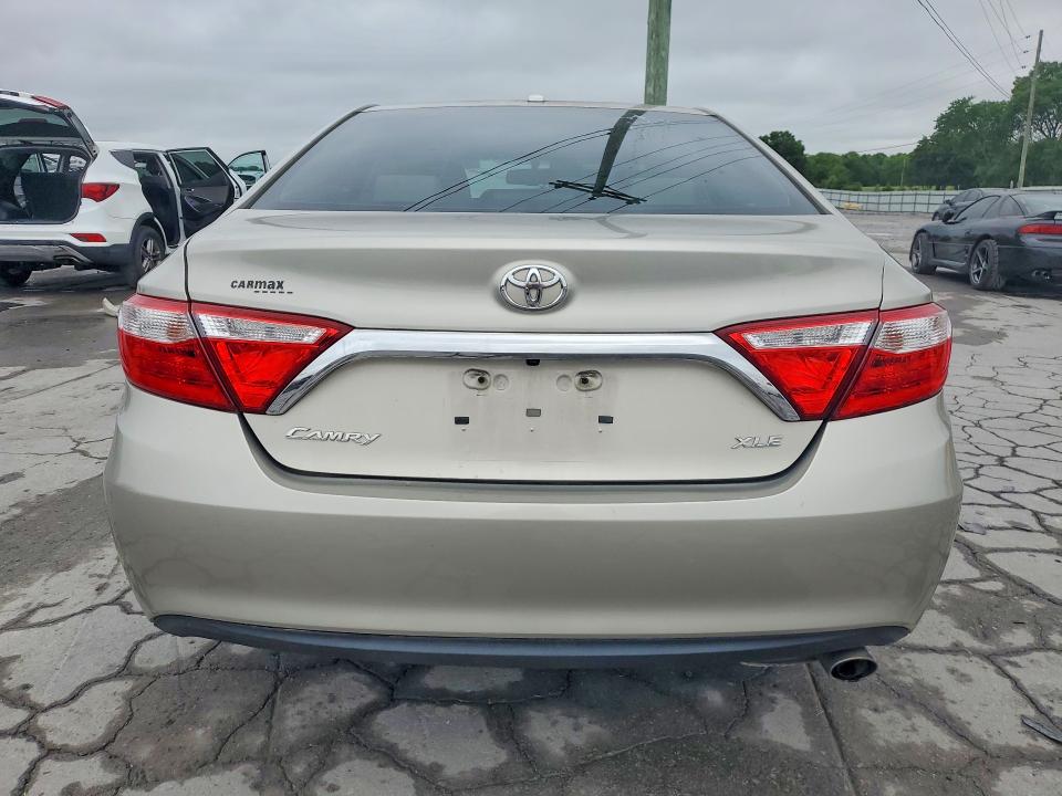 56512696 :رقم المزاد ، 4T1BF1FK7HU754244 vin ، 2017 Toyota Camry مزاد بيع