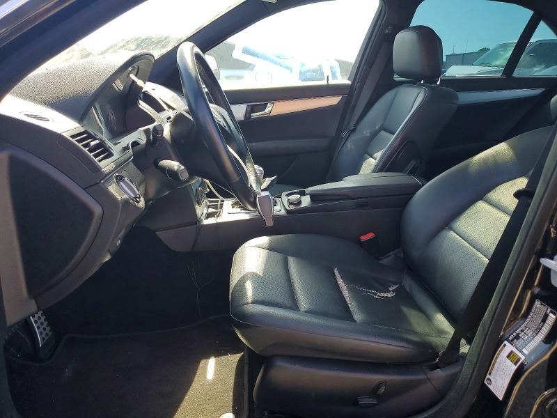 55971576 :رقم المزاد ، WDDGF54X78F047395 vin ، 2008 Mercedes-benz C مزاد بيع