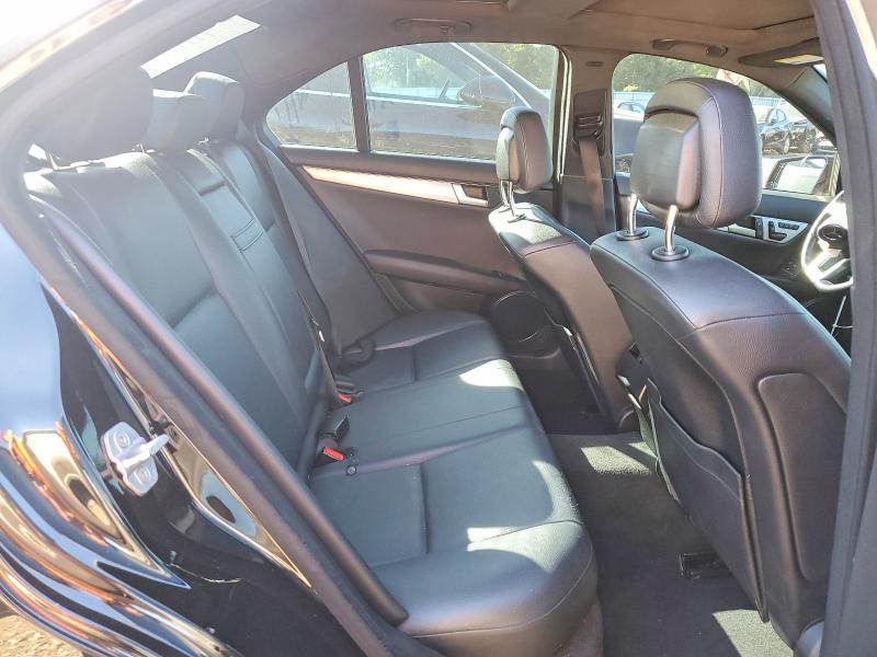 2012 Mercedes-benz C მანქანა იყიდება აუქციონზე, vin: WDDGF8BB5CA647069, აუქციონის ნომერი: 55830246