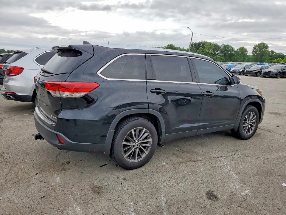56418486 :رقم المزاد ، 5TDJZRFH9KS614878 vin ، 2019 Toyota Highlander مزاد بيع