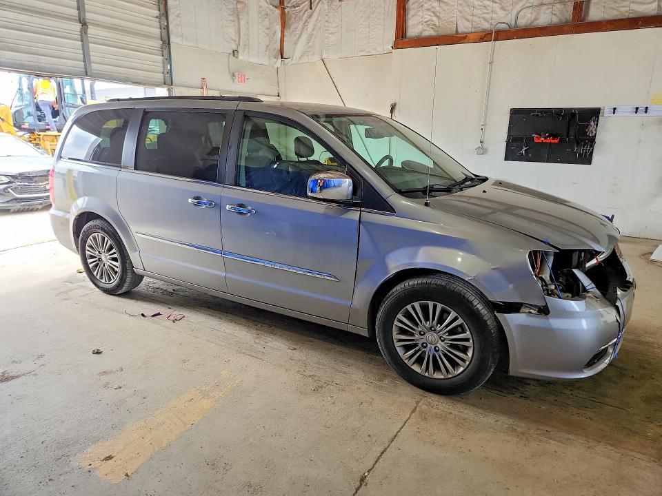 56504726 :رقم المزاد ، 2C4RC1CG4FR506488 vin ، 2015 Chrysler Town & Country مزاد بيع