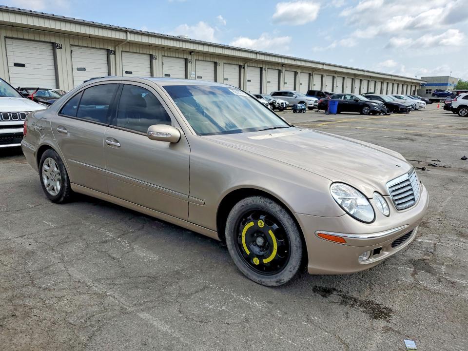 56067766 :رقم المزاد ، WDBUF65J63A110598 vin ، 2003 Mercedes-benz E مزاد بيع