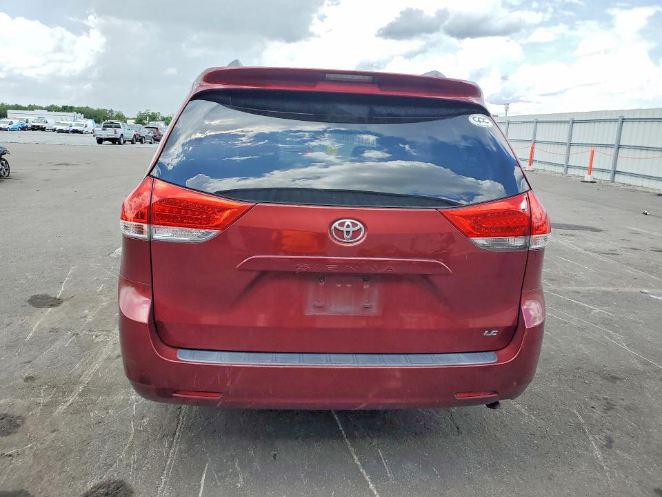 2014 Toyota Sienna მანქანა იყიდება აუქციონზე, vin: 5TDKK3DC0ES426039, აუქციონის ნომერი: 57554556