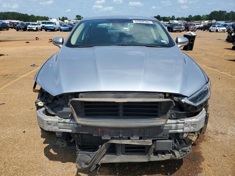 57858786 :رقم المزاد ، 3FA6P0CD7LR137161 vin ، 2020 Ford Fusion مزاد بيع