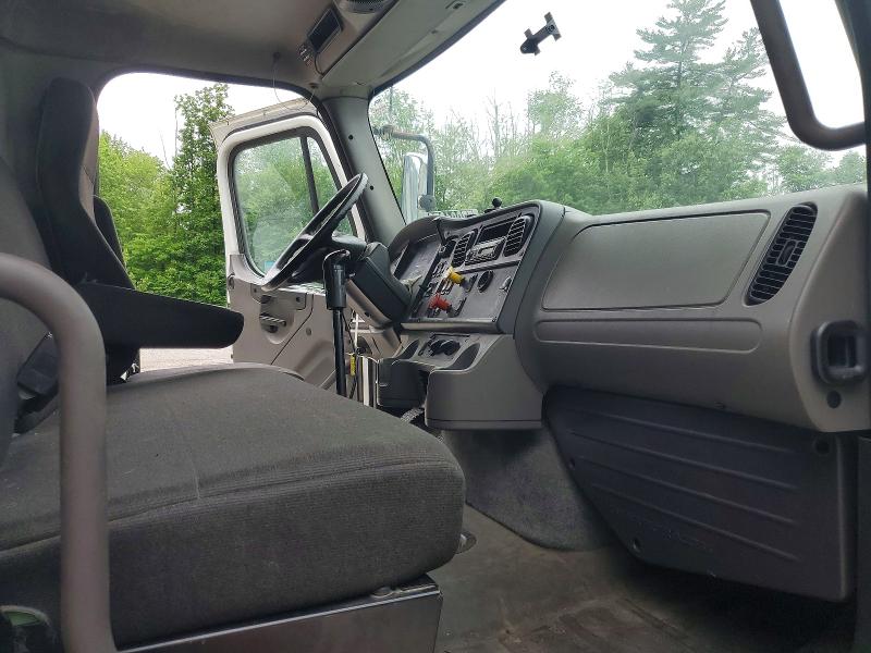Aukcja sprzedaży 2015 Freightliner M2, vin: 1FUJC5DV7FHGR5923, numer aukcji: 57901276