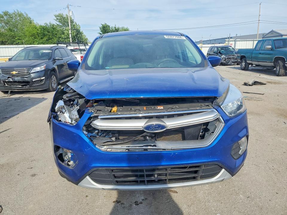 2017 Ford Escape მანქანა იყიდება აუქციონზე, vin: 1FMCU0GD6HUB38006, აუქციონის ნომერი: 55977606