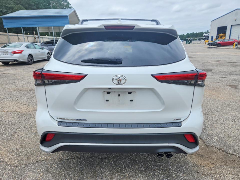 55928976 :رقم المزاد ، 5TDLZRAH4NS110677 vin ، 2022 Toyota Highlander مزاد بيع