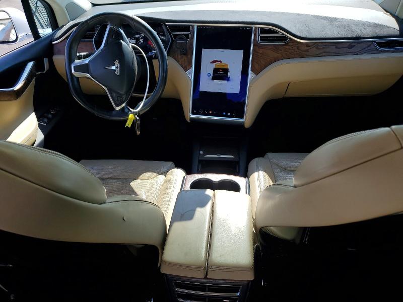 Продажа на аукционе авто 2017 Tesla Model X, vin: 5YJXCBE2XHF035119, номер лота: 58469986